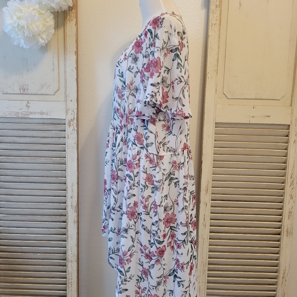 Torrid floral romantic chiffon hi-lo tunic - Picture 5 of 13